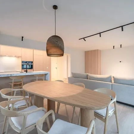 Stylish In - Balcony View Apartment Knokke-Heist